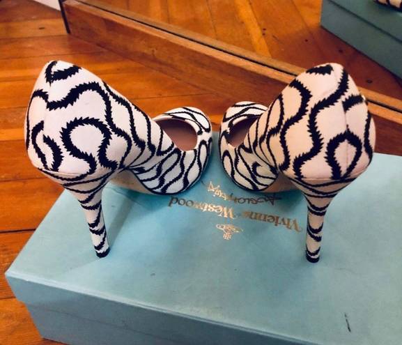 Vivienne Westwood Squiggle Print Maggie Pumps