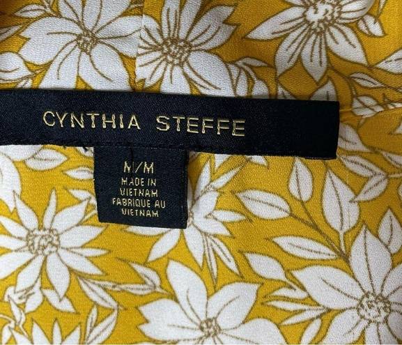 Cynthia Steffe  Yellow White Floral Top Size Medium