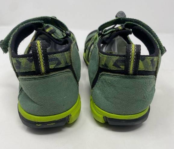 Keen  waterproof women size 7 shoes green sandals