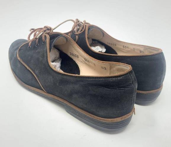 Salvatore Ferragamo  Suede Oxford Lace Up Flats Black Brown Size 7 AA