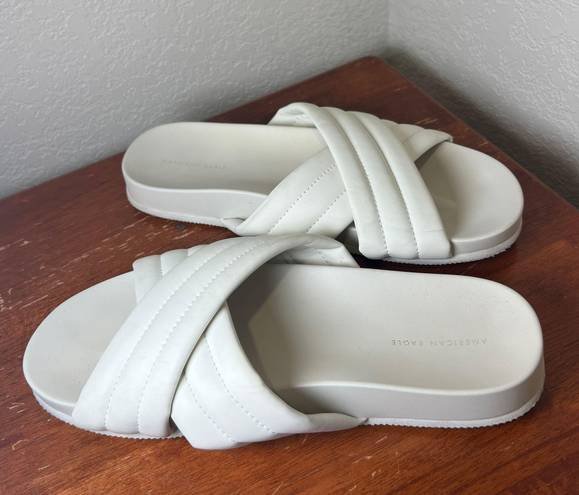 American Eagle White Slides