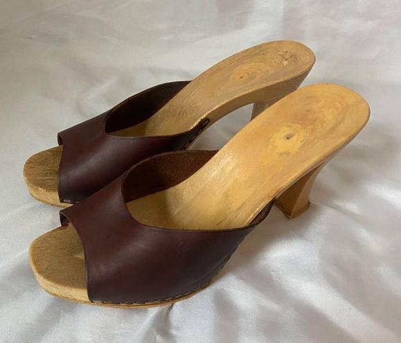 Candie's 90s tan brown leather wood chunky platform  clogs Mules 10