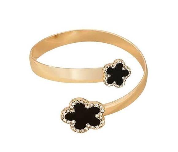 Twisted 18k Gold plated Lucky Flower Geometric  Cuff Bangle