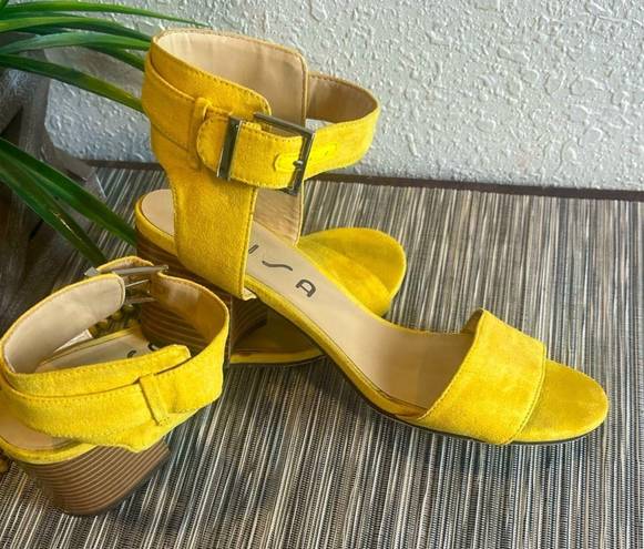 Unisa Suede Sandal for women size 7.5.