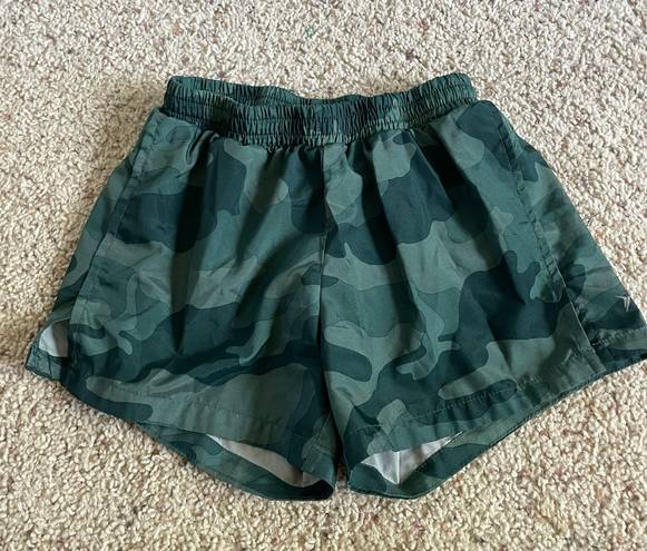 Old Navy Active shorts