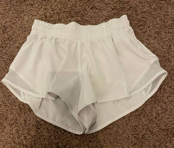 Lululemon Hotty Hot Short 2.5”