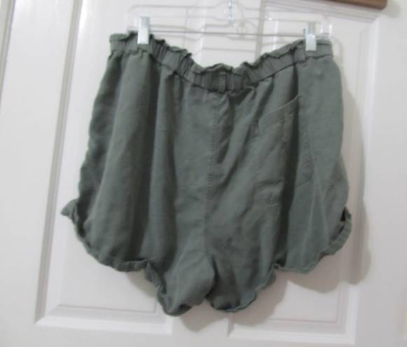 Aerie size Xl paperback shorts