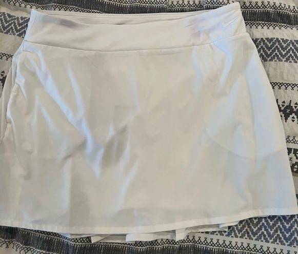 Nike Never Worn  DriFit Court Club Tennis Skort Skort w pockets‎ Size Large