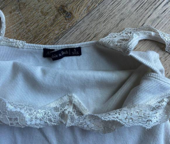 Abercrombie & Fitch Abercrombie white lace v-neck bodysuit