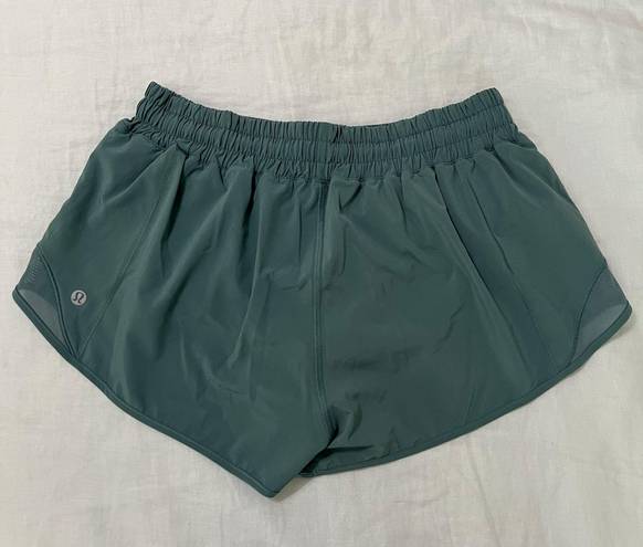 Lululemon Hotty Hot Short 2.5”