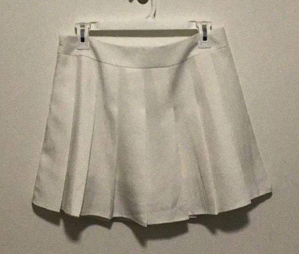 white pleated skort euc Size L