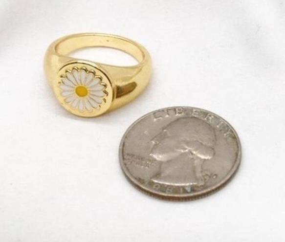 Daisy Gold  Ring