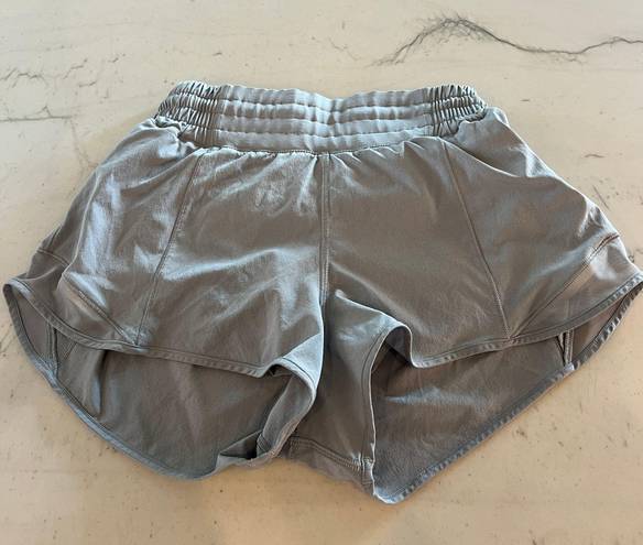 Lululemon Hotty Hot Short High-Rise 2.5”