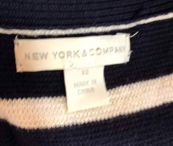 New York & Co. Blue & White V-Neck Jersey Top