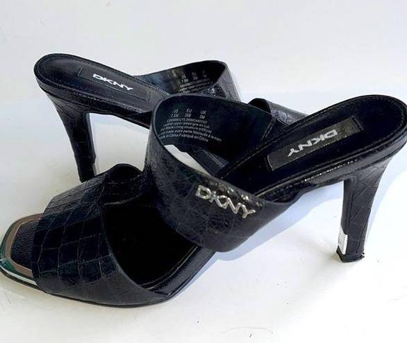 DKNY  Black Baz Dress Sandals