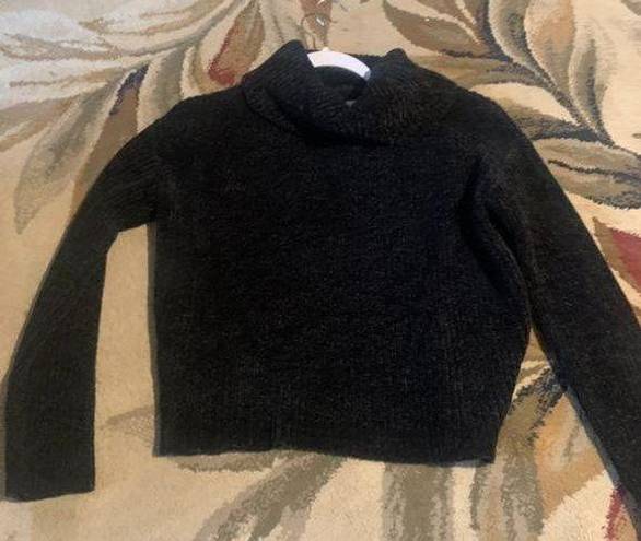 Caren Forbes  turtleneck sweater small