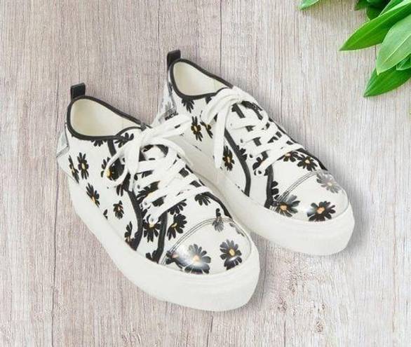 Daisy Bravo  Sneakers by Matisse 8.5