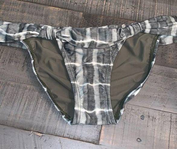 Vix Paula Hermanny  Green Tie Dyed Bottoms NWOT XS