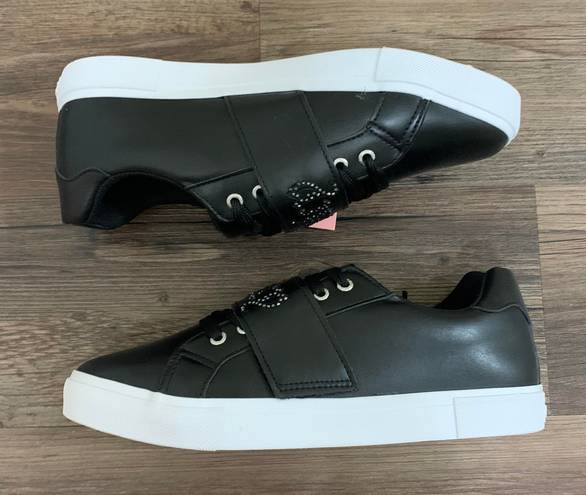 Juicy Couture Black & White Cartwheel Sneakers