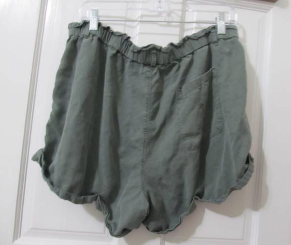 Aerie size Xl paperback shorts