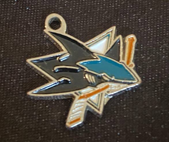 Neither NHL Hockey San Diego Sharks Charm Silver