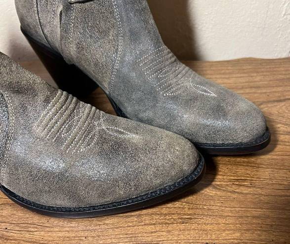 Shyanne  western ankle heeled side zip boots NEW 7