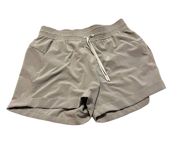 Lululemon Juniper  Spring Break Away Short 4-way Stretch 3 Shorts