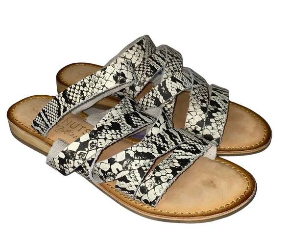 Coconuts by Matisse NWOT  Ladylike Snakeskin Sandal