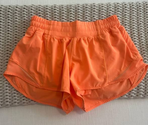 Lululemon Hotty Hot Short 2.5” Orange Size 4