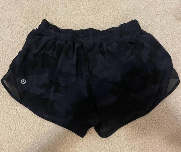 Lululemon Hotty Hot Short 2.5”