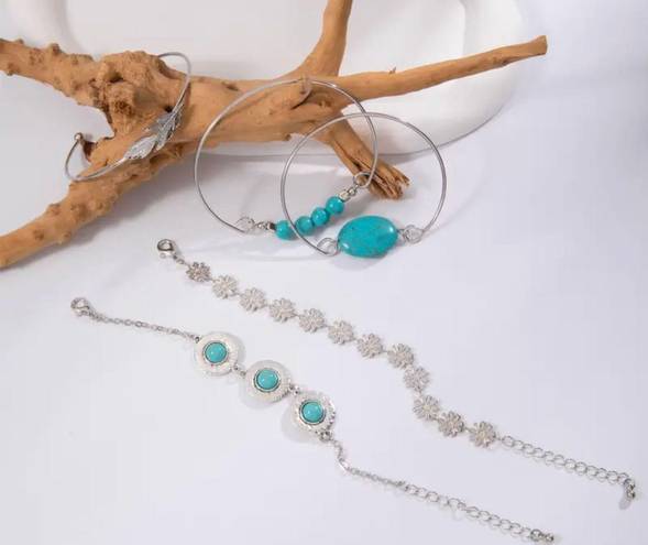 Daisy 5 Piece Turquoise and Silver Bracelet Set