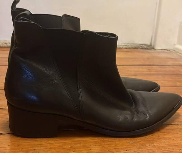 Marc Fisher  | Black Pointed Heeled Booties Chunky Heel Women’s Size 11M