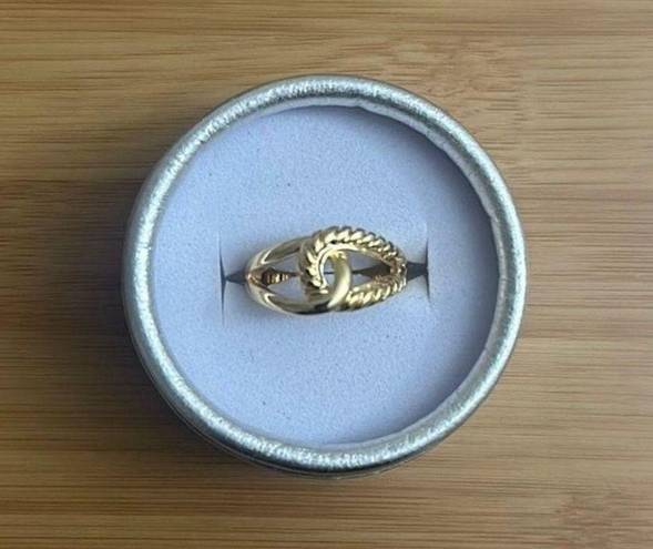 Knot Ring