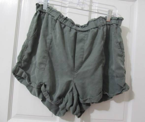 Aerie size Xl paperback shorts