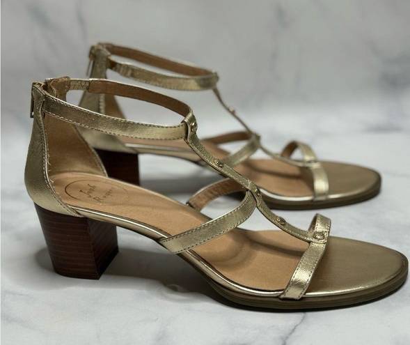 Jack Rogers  JULIA BLOCK HEEL
SANDAL Size 10 in Platinum