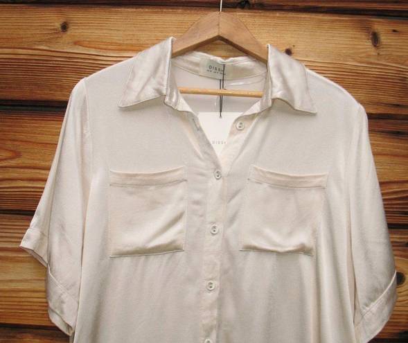 Dissh NWT  Simone Satin Short Sleeve Button Front Blouse Top