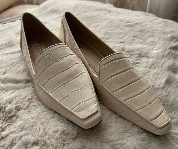 Vince Camuto Kallassa Off White Croc Embossed Square Toe Leather Loafers Size 10