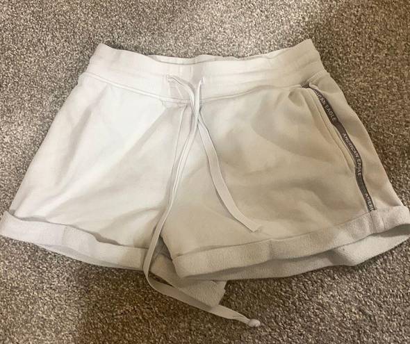 American Eagle White Sweatshorts Size Xs