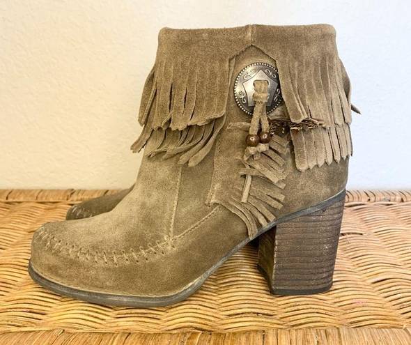 sbicca  Jessa  Suede Fringe Leather Ankle Bootie Boho Southwest Size 7