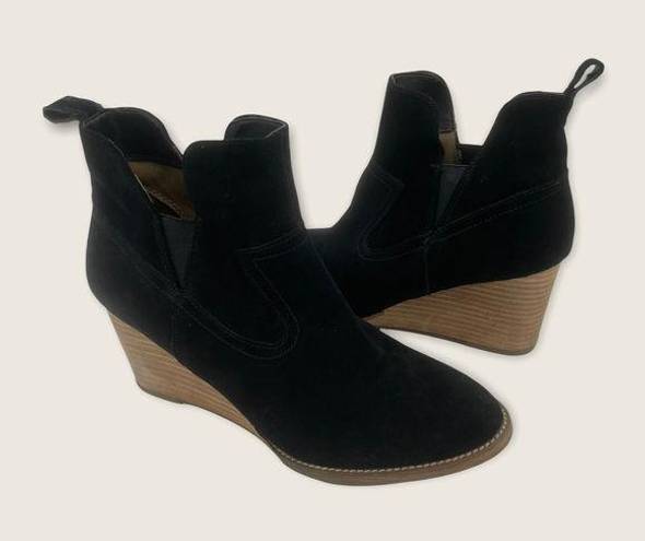 Blondo Irving Stacked 2.75" Wedge Ankle Boot Waterproof Black Suede B6564 9.5