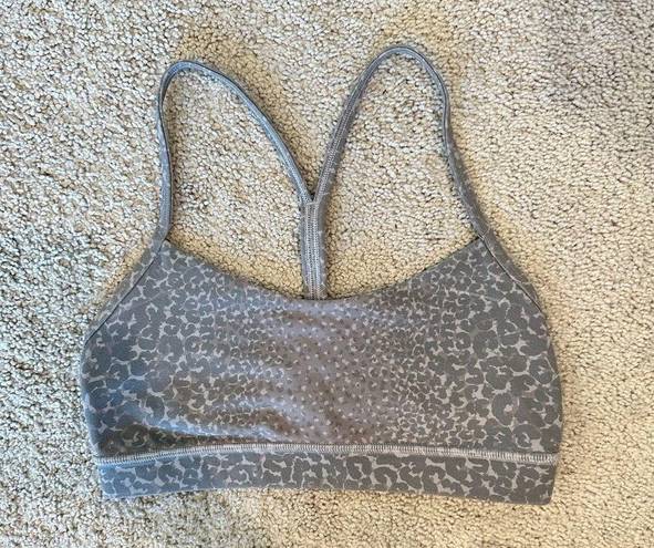 Lululemon  Flow Y Bra Nulu