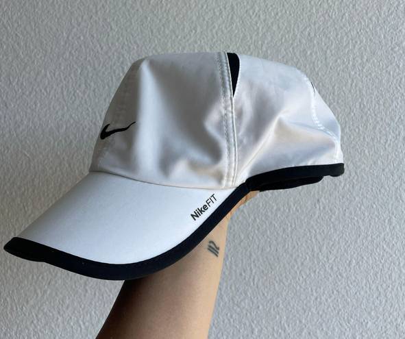 Nike White  Fit Running Hat