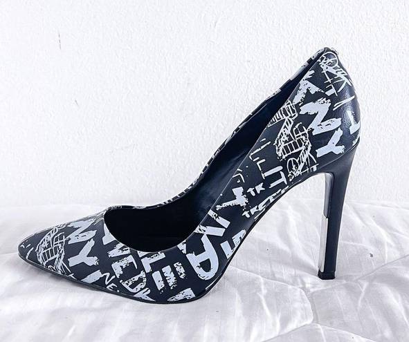 DKNY  Women's Gwen Graffiti Black and White High Heels size 11M