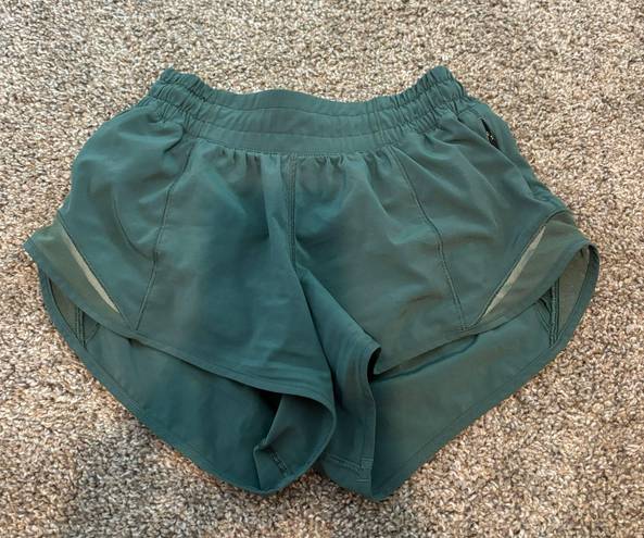 Lululemon Hotty Hot Short 2.5” RARE GREEN