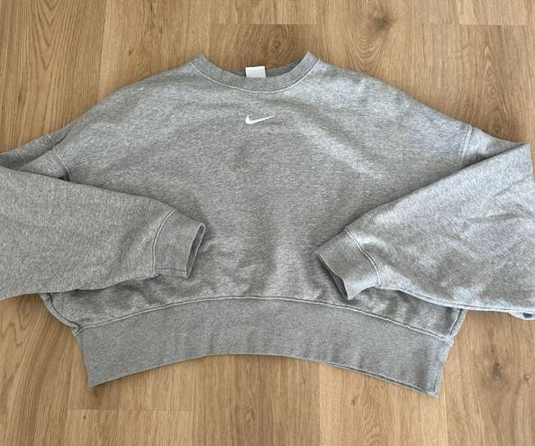 Nike Cropped Sweatshirt