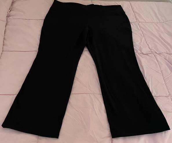 Style & Co NWT . Black Mid Rise Bootcut Cotton Blend Leggings, size 4XL