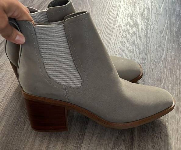 MIA Emersyn Leather Round Toe Ankle Boots