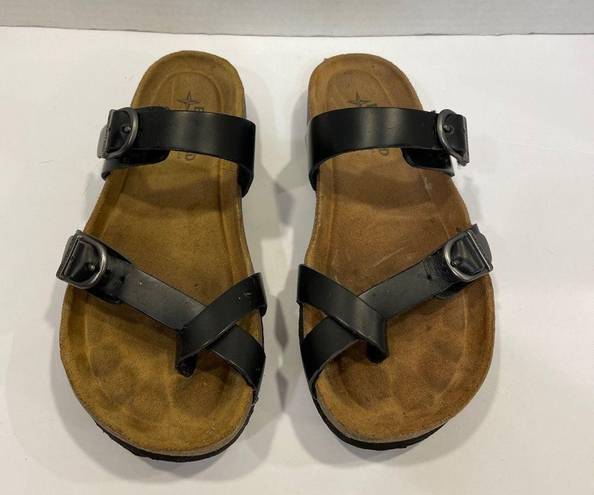 EastLand  Black Leather Thong Flip Flop Sandals Women’s Size 6 M