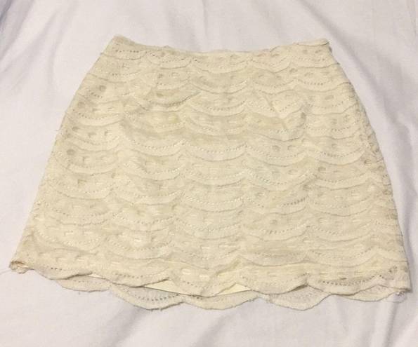 Lace Mini Skirt in Cream Size XS