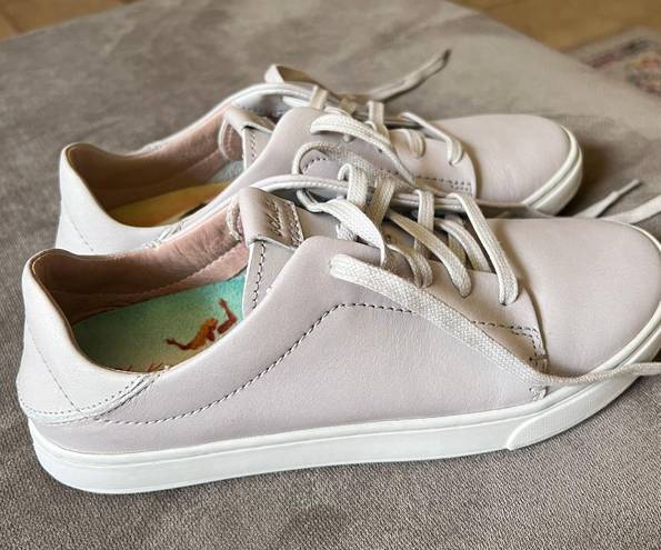 Olukai Pehuea Lī ‘Ili Mist Grey Leather Sneakers